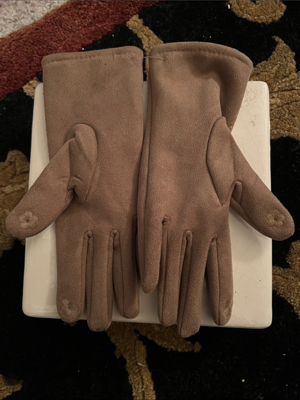 Arianna by Howard’s Brown Gloves with Copper Tone Crystal Embellishments OS - Picture 4 of 13